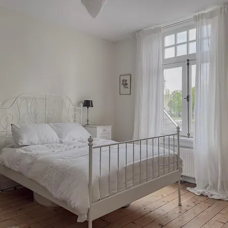 Bed & Breakfast Romantische Nabij Centrum *