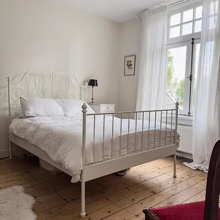 Romantische Nabij Centrum