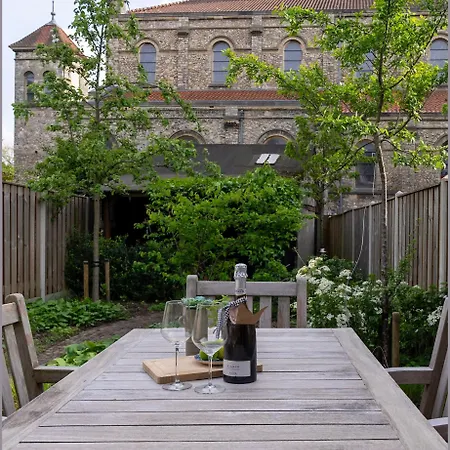 Romantische Nabij Centrum Bed and breakfast